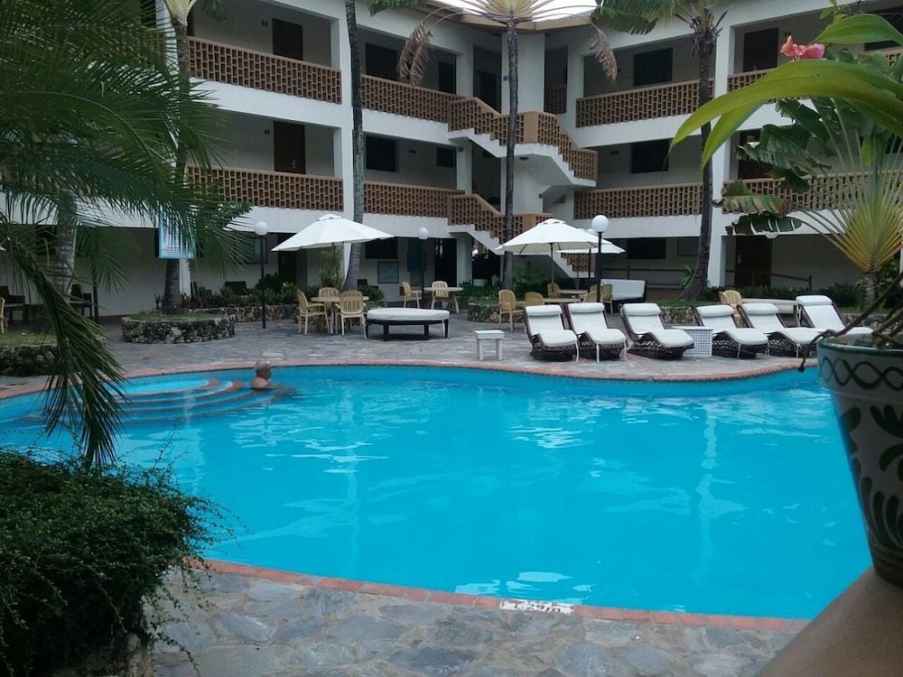 Acuarium Suite Resort La Viva Exterior foto